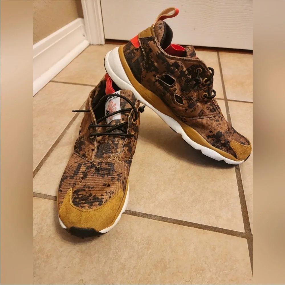 Reebok slip on sneakers - Picture 4 of 4